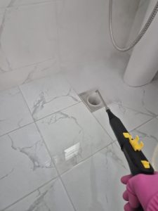 Read more about the article 이사청소 비용 아끼려다 낭패? 운서동 파크힐스 세탁기 분해 청소와 고압스팀 소독 ‘한 번에’ 끝내야 하는 이유